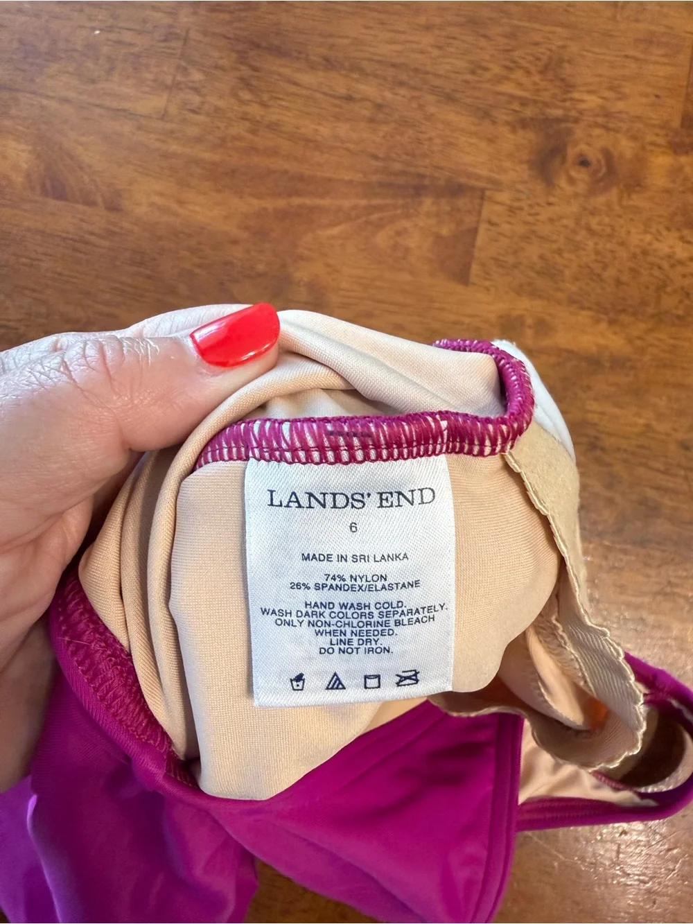 Lands' End Tugless Scoop Neck One Piece Swimsuit Magenta Fuchsia size 6